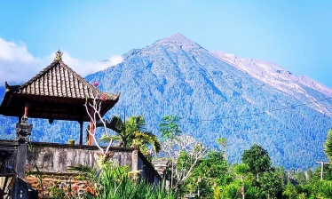 Trek Épique : À la Conquête des Volcans de Bali et Lombok