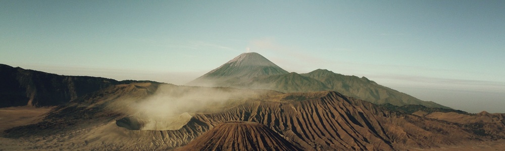 Java : histoire, patrimoine et volcans